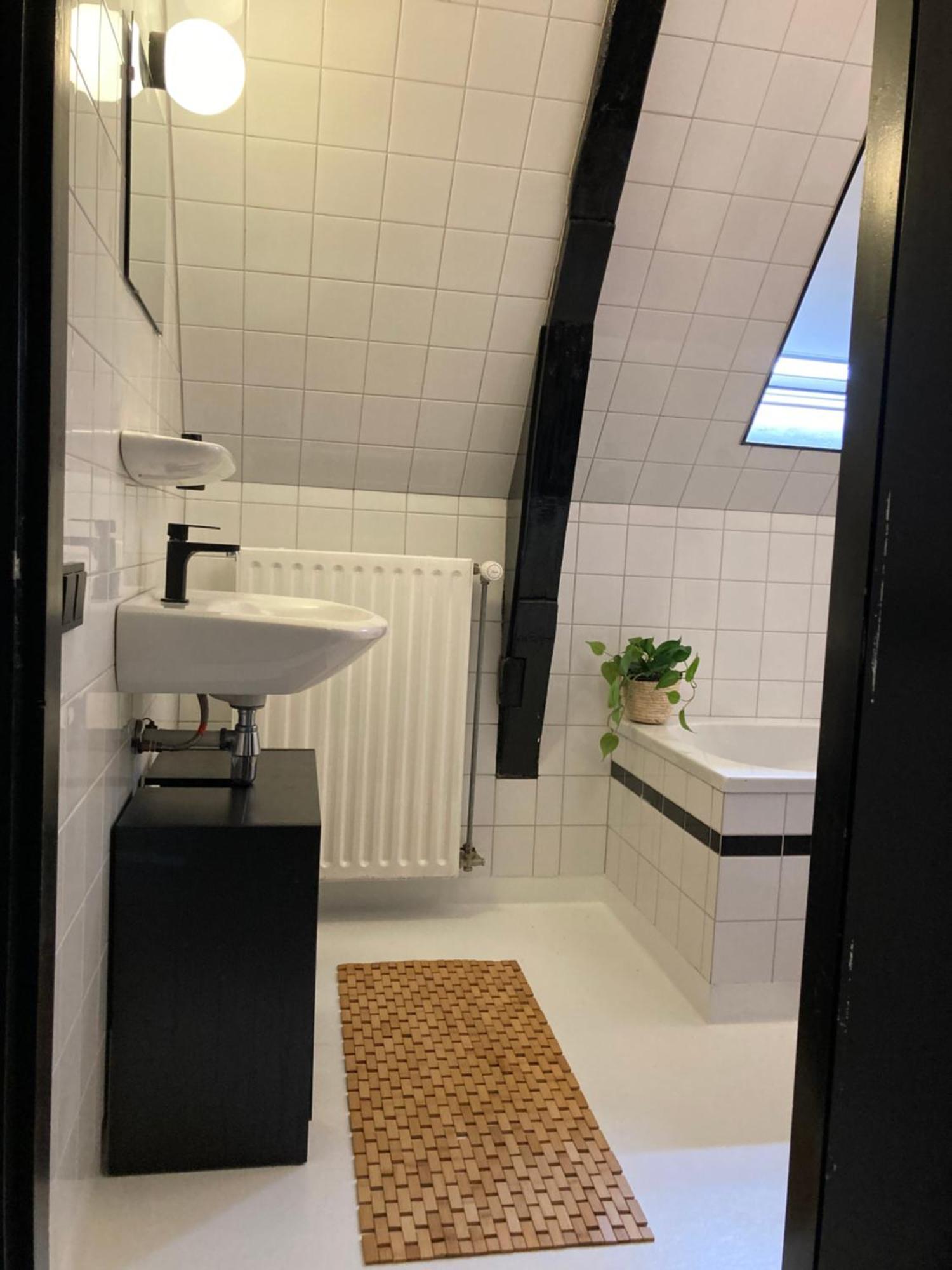 Elegant Appartement In Pakhuis Friesland Centrum Leeuwarden Bagian luar foto